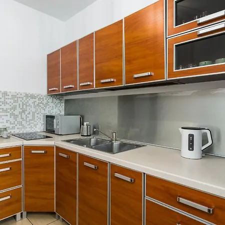 Sleepway - Garbary 95-112a *